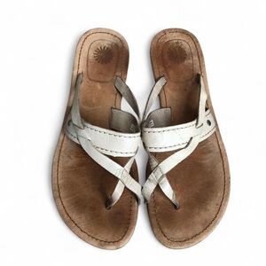 UGG Flip Flop Womens 10Beige Mireya Open Toe Slip On Casual Sandal Flats Leather